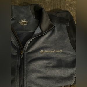 Vineyard Vines performance vest. Men’s size L.